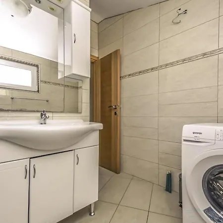 Cozy In With Wifi Apartment