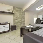 Cozy In With Wifi *