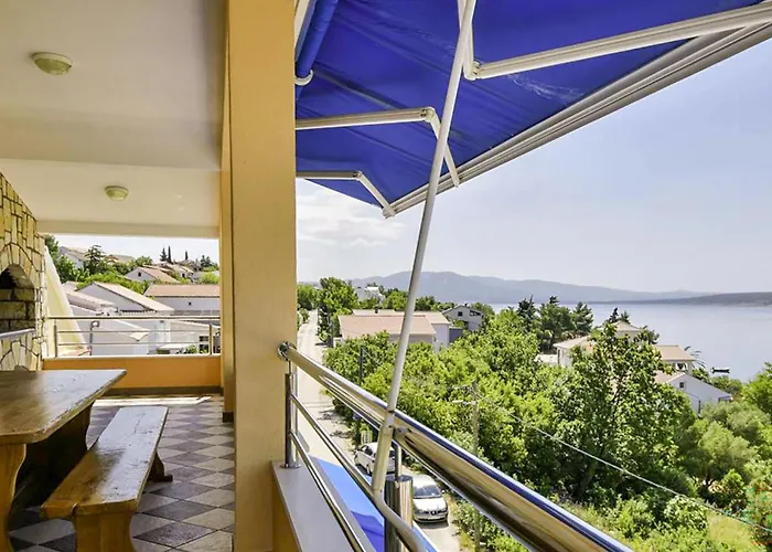 In With House Sea View Maslenica